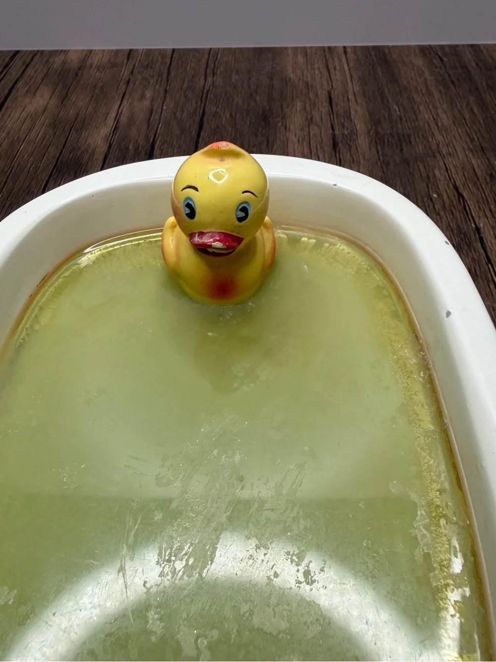 Rubber Duck soap dish White Bathtub whimsical